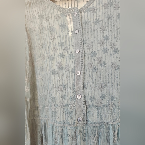 Lane Bryant Blue Bell Sleeve Relaxed Tunic - Picture 8 of 10